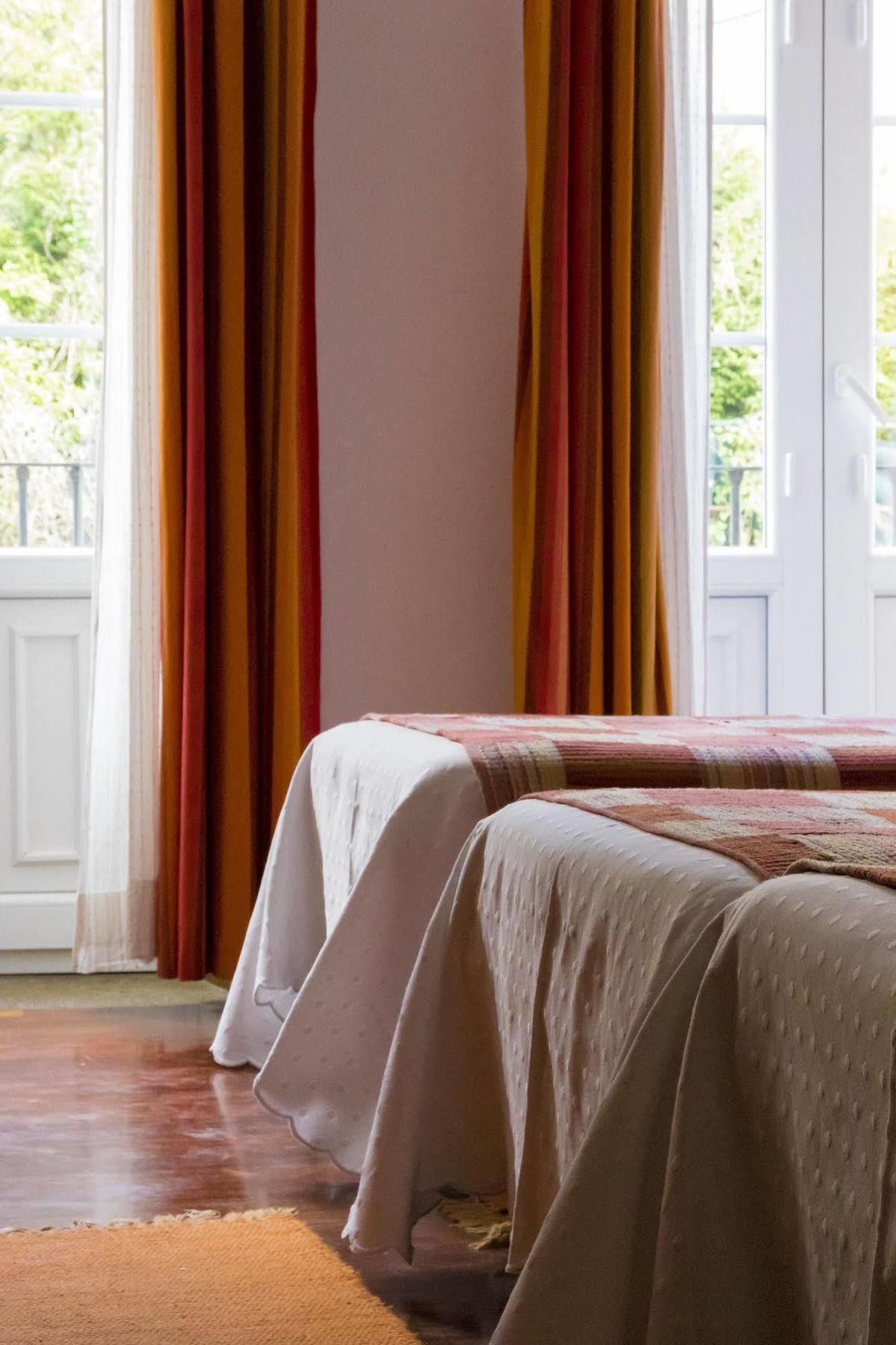 Hostal La Carballinesa Santiago de Compostela Bagian luar foto