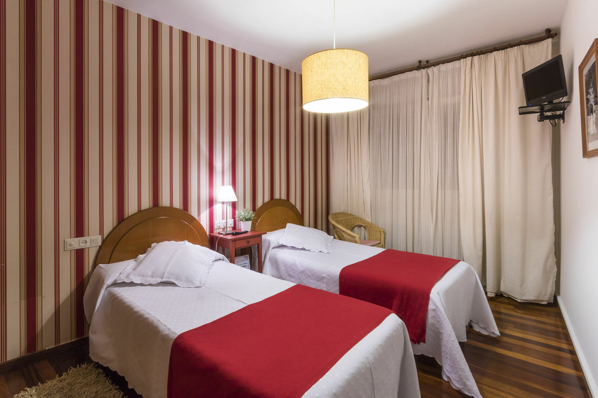 Hostal La Carballinesa Santiago de Compostela Bagian luar foto